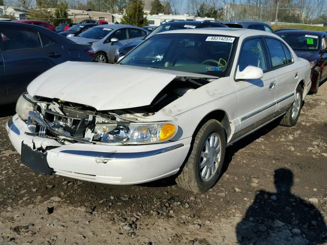 1LNHM97V81Y696182 - 2001 LINCOLN CONTINENTA WHITE photo 2