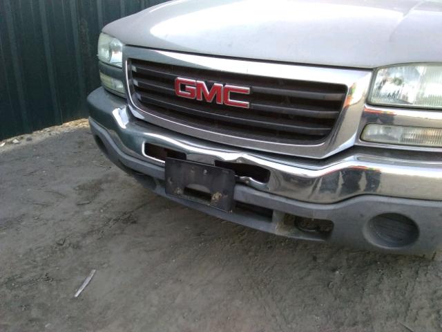 1GTEK14VX4Z341547 - 2004 GMC NEW SIERRA SILVER photo 9