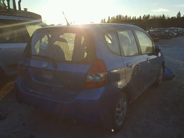 JHMGD38428S809199 - 2008 HONDA FIT BLUE photo 4