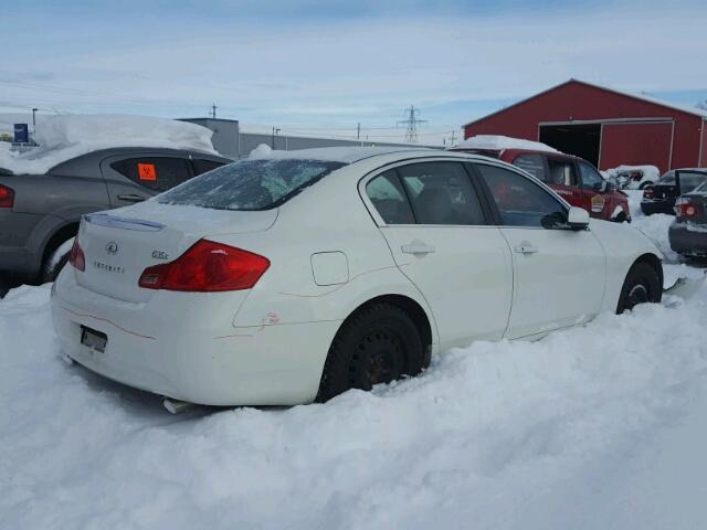 JNKBV61F07M805191 - 2007 INFINITI G35 WHITE photo 4