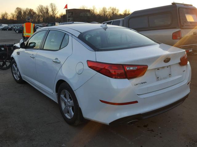 KNAGM4A75F5641014 - 2015 KIA OPTIMA LX WHITE photo 3