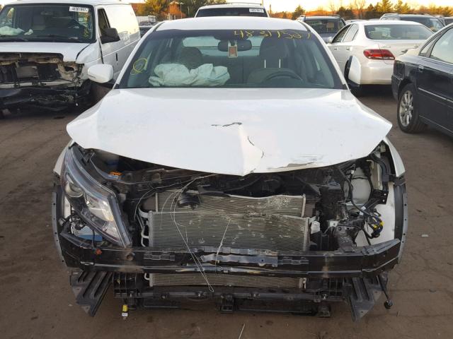 KNAGM4A75F5641014 - 2015 KIA OPTIMA LX WHITE photo 9