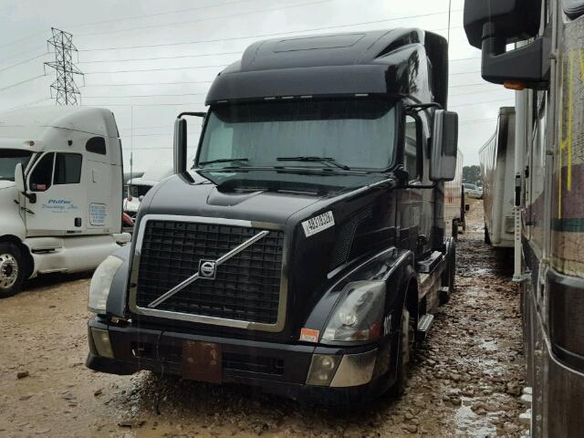 4V4NC9EJ18N486033 - 2008 VOLVO VN VNL BLACK photo 2