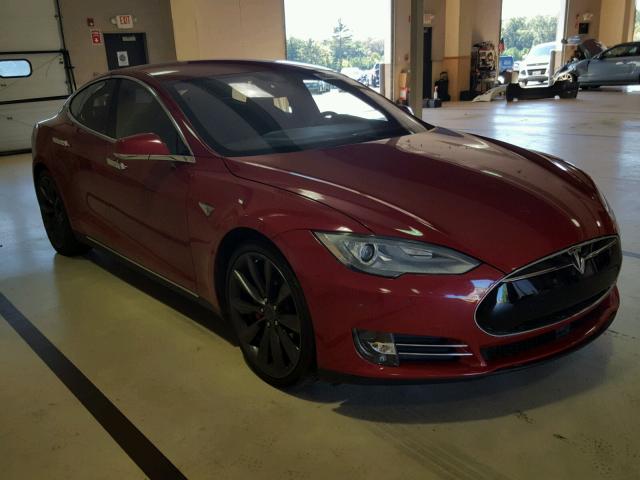 5YJSA1E44GF120404 - 2016 TESLA MODEL S RED photo 1