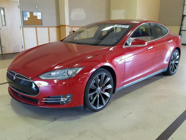 5YJSA1E44GF120404 - 2016 TESLA MODEL S RED photo 2
