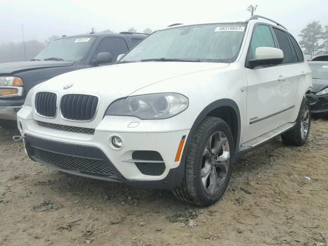 5UXZV4C51D0E02057 - 2013 BMW X5 XDRIVE3 თეთრი ფოტო 2