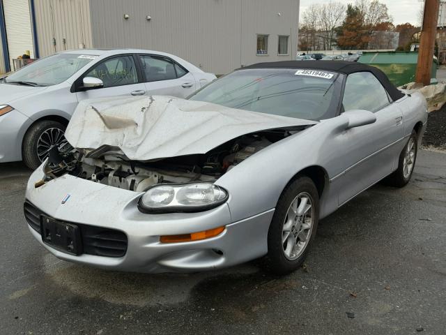 2G1FP32K622168466 - 2002 CHEVROLET CAMARO SILVER photo 2