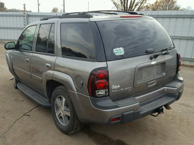 1GNDS13S052334689 - 2005 CHEVROLET TRAILBLAZE GRAY photo 3