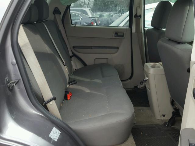 1FMCU0C79AKD12037 - 2010 FORD ESCAPE XLS GRAY photo 6