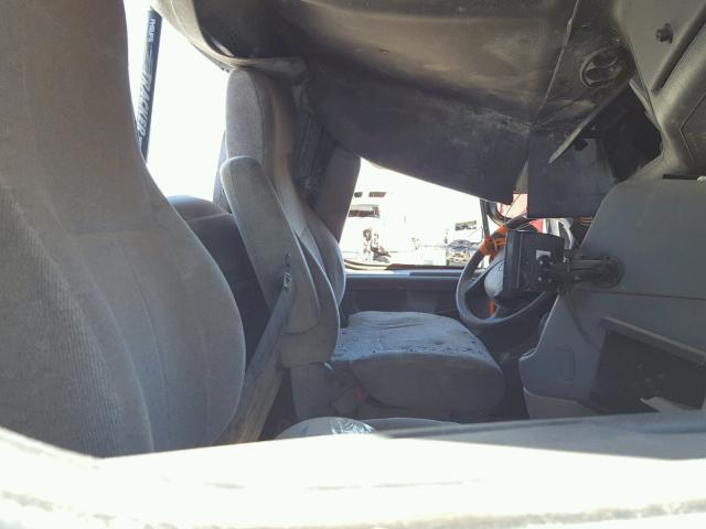 1FUJGBDV7BSAX9963 - 2011 FREIGHTLINER CASCADIA 1 WHITE photo 5