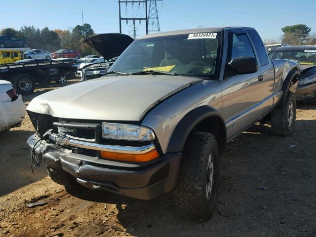 1GCCT19WX28158349 - 2002 CHEVROLET S TRUCK S1 BROWN photo 2