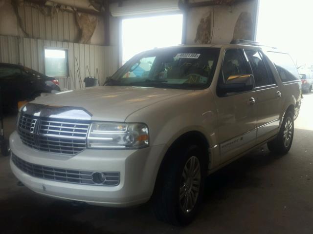 5LMFL27548LJ03049 - 2008 LINCOLN NAVIGATOR თეთრი ფოტო 2