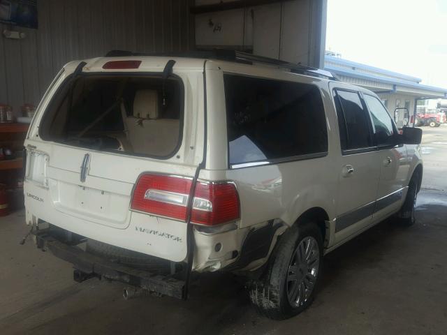 5LMFL27548LJ03049 - 2008 LINCOLN NAVIGATOR თეთრი ფოტო 4