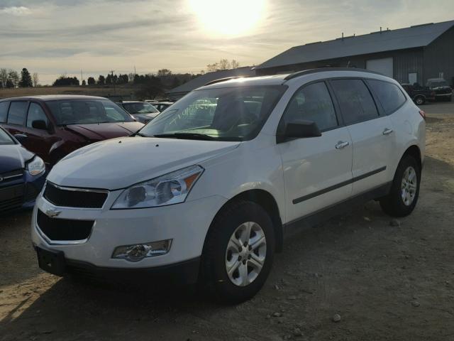 1GNKRFED9CJ327550 - 2012 CHEVROLET TRAVERSE L WHITE photo 2