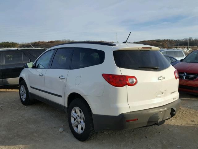 1GNKRFED9CJ327550 - 2012 CHEVROLET TRAVERSE L WHITE photo 3