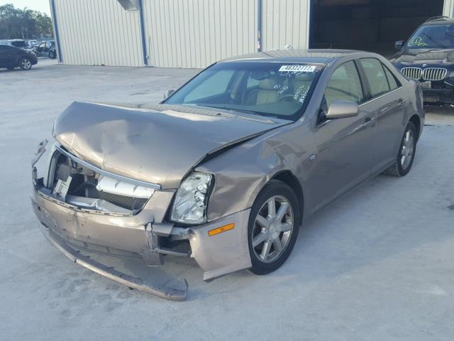 1G6DW677860214817 - 2006 CADILLAC STS GOLD photo 2