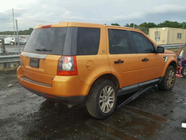 SALFS24N58H035578 - 2008 LAND ROVER LR2 SE TEC ORANGE photo 4