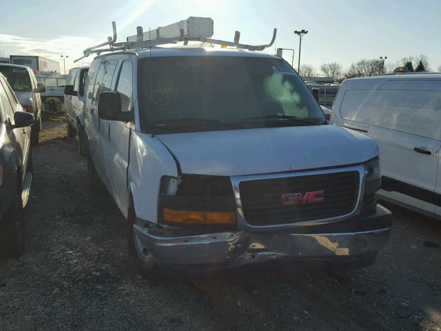 1GTW7AFF7H1106698 - 2017 GMC SAVANA G25 WHITE photo 1