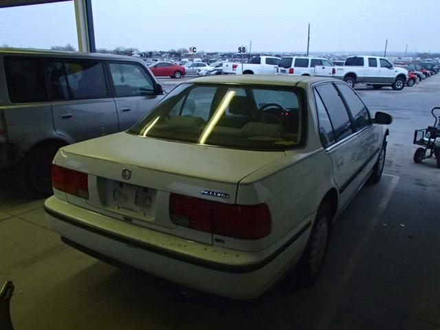 1HGCB7553NA128465 - 1992 HONDA ACCORD LX WHITE photo 4