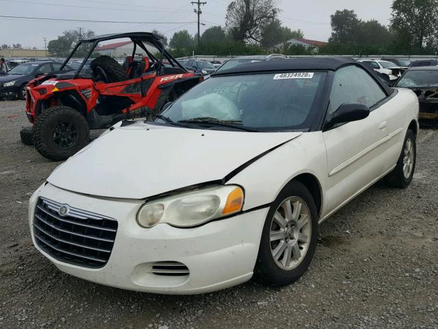 1C3EL75R34N142272 - 2004 CHRYSLER SEBRING GT WHITE photo 2