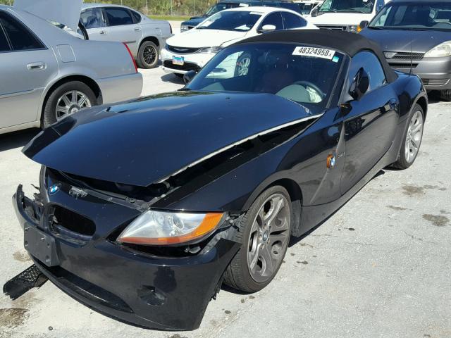 4USBT53453LT24120 - 2003 BMW Z4 3.0 BLACK photo 2