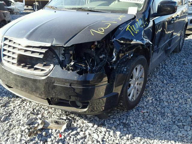 2A8HR54P78R841370 - 2008 CHRYSLER TOWN & COU BLACK photo 9