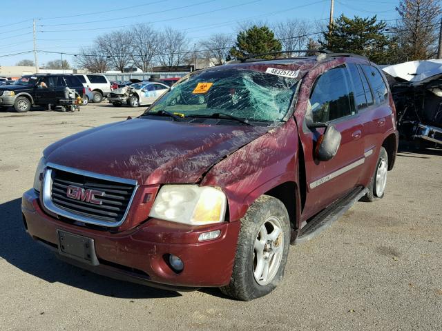 1GKDT13S022338117 - 2002 GMC ENVOY MAROON photo 2