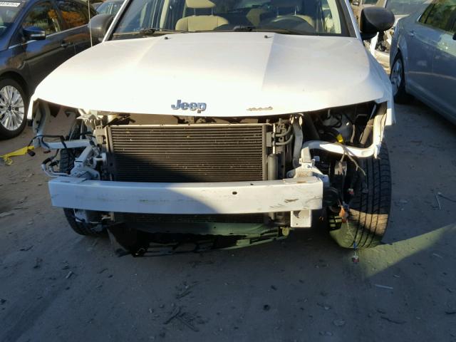 1C4NJCBB5DD250271 - 2013 JEEP COMPASS SP თეთრი ფოტო 9