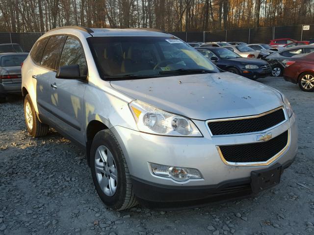 1GNKVEED6BJ284354 - 2011 CHEVROLET TRAVERSE L SILVER photo 1