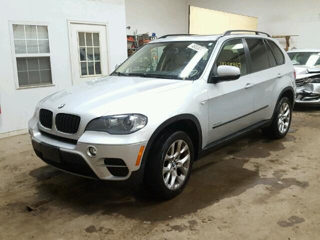 5UXZV4C51BL412449 - 2011 BMW X5 XDRIVE3 SILVER photo 2