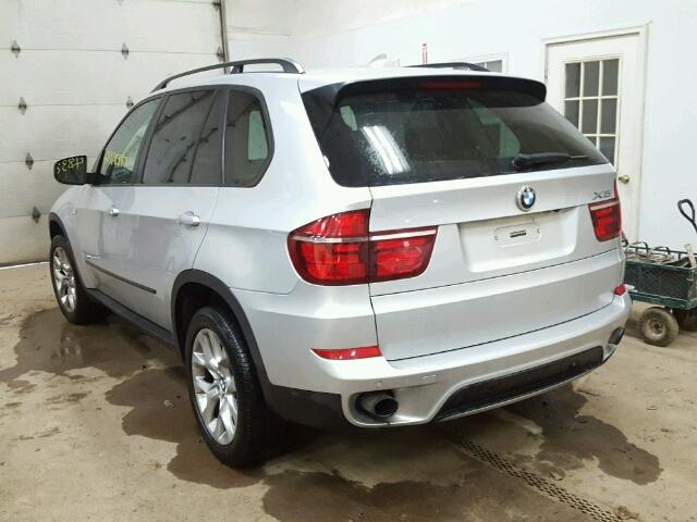5UXZV4C51BL412449 - 2011 BMW X5 XDRIVE3 SILVER photo 3