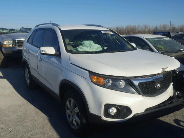 5XYKT3A66DG387979 - 2013 KIA SORENTO LX WHITE photo 1