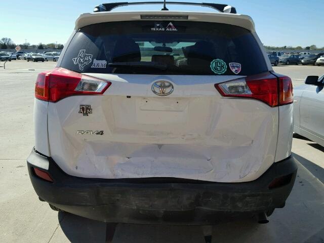 2T3WFREV6DW031241 - 2013 TOYOTA RAV4 XLE WHITE photo 9