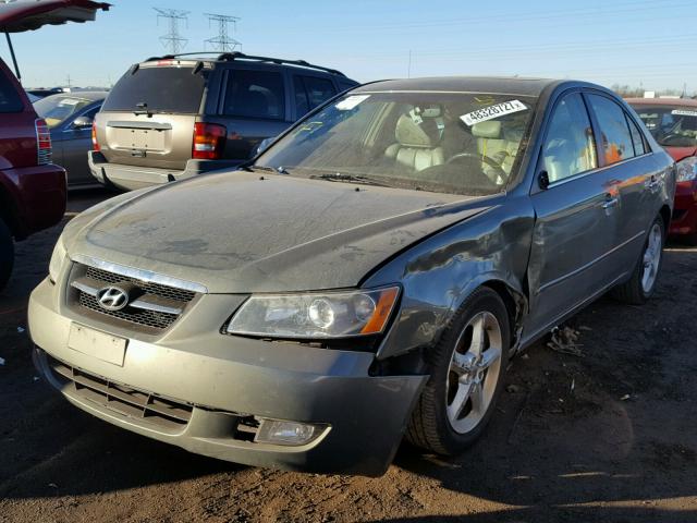 5NPEU46F67H209754 - 2007 HYUNDAI SONATA GRAY photo 2