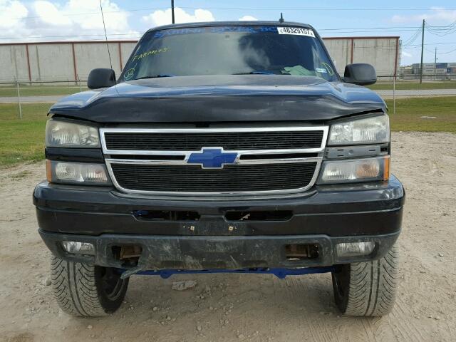 2GCEK13T361220404 - 2006 CHEVROLET SILVERADO BLACK photo 9