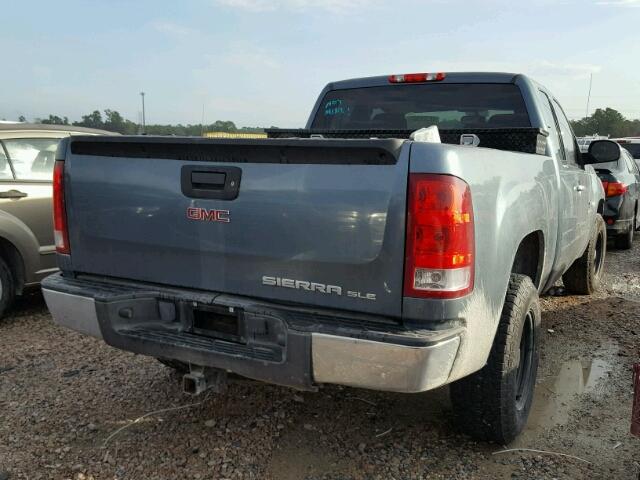 1GTR1VE08BZ418881 - 2011 GMC SIERRA C15 BLUE photo 4