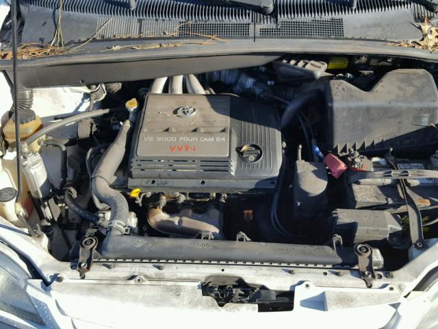 4T3ZF13C12U441264 - 2002 TOYOTA SIENNA LE WHITE photo 7