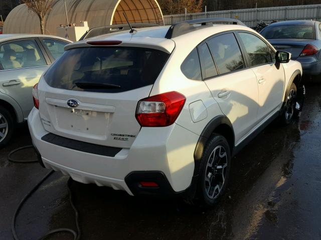 JF2GPABC9H9207938 - 2017 SUBARU CROSSTREK WHITE photo 4