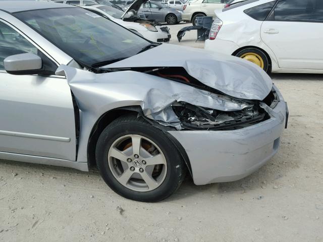 JHMCN36425C001133 - 2005 HONDA ACCORD HYB SILVER photo 9