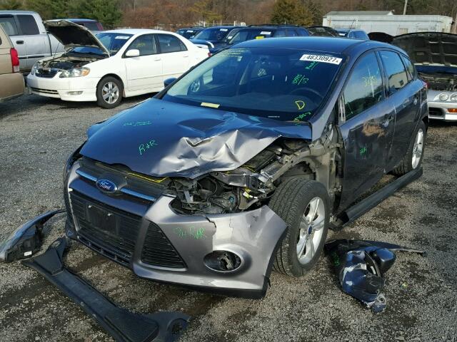 1FADP3K21EL415823 - 2014 FORD FOCUS SE GRAY photo 2