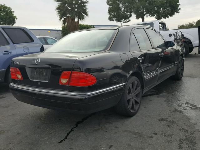 WDBJF65H7XA884686 - 1999 MERCEDES-BENZ E 320 BLACK photo 4