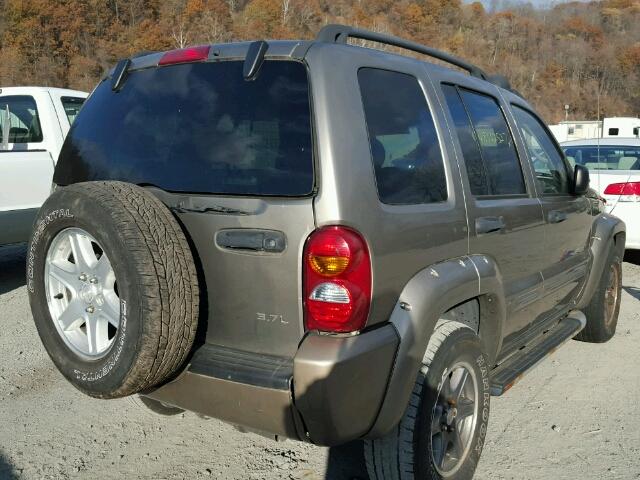 1J4GL38K42W367118 - 2002 JEEP LIBERTY RE TAN photo 4