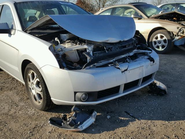 1FAHP36N19W124362 - 2009 FORD FOCUS SES SILVER photo 9