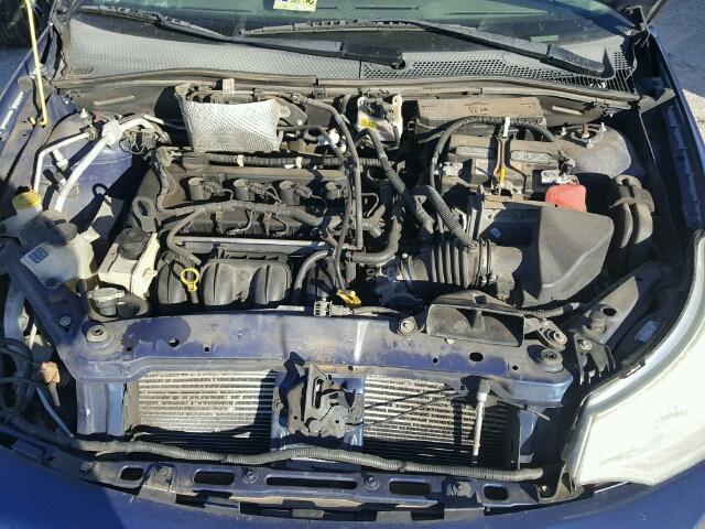 1FAHP35N28W257387 - 2008 FORD FOCUS SE BLUE photo 7