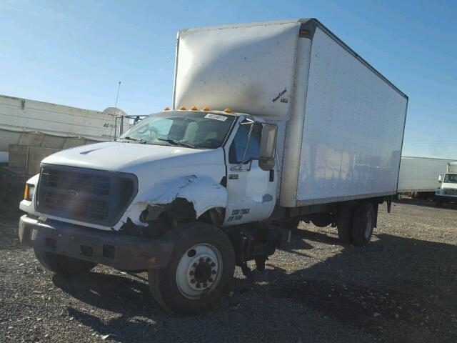 3FDNF65Y33MB00693 - 2003 FORD F650 SUPER WHITE photo 2