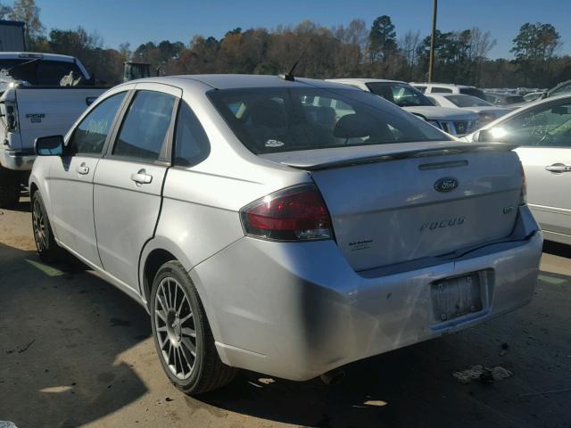 1FAHP3GN2AW226031 - 2010 FORD FOCUS SES SILVER photo 3