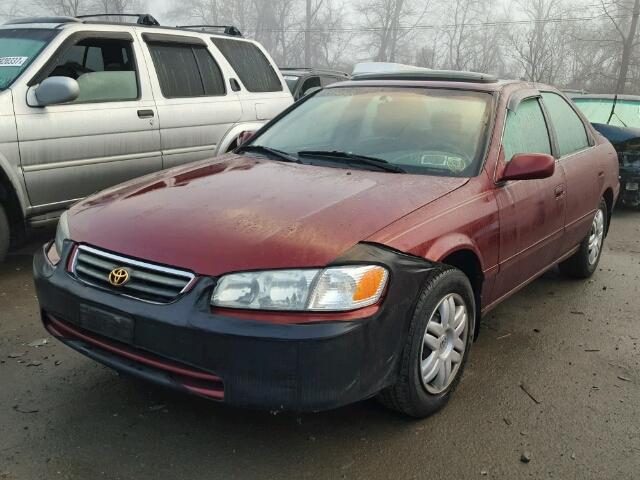 4T1BG22K51U086684 - 2001 TOYOTA CAMRY CE RED photo 2