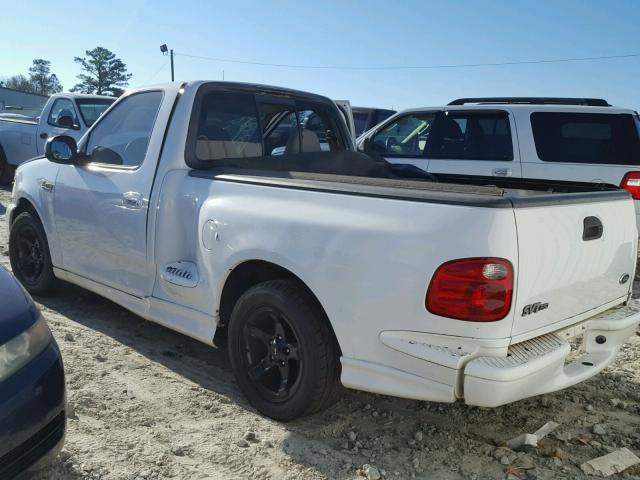 2FTZF0736YCA68037 - 2000 FORD F150 SVT L WHITE photo 3