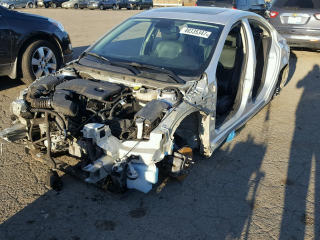 W04GP5EC0B1009914 - 2011 BUICK REGAL CXL SILVER photo 2