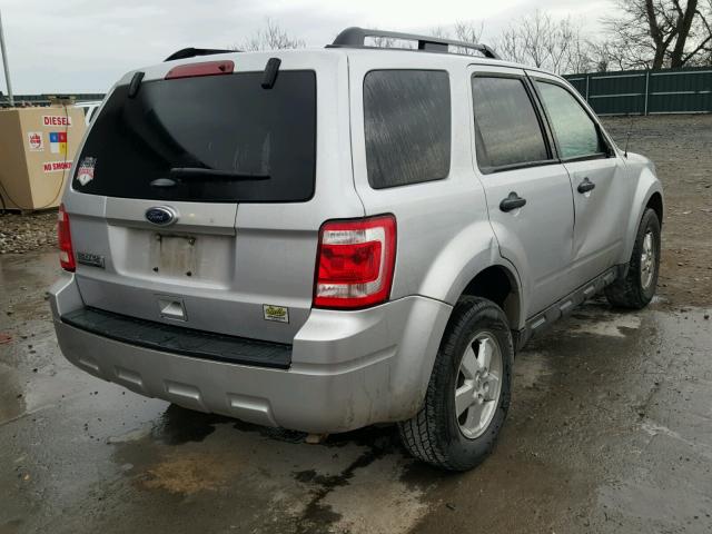 1FMCU0D78BKB71767 - 2011 FORD ESCAPE XLT SILVER photo 4